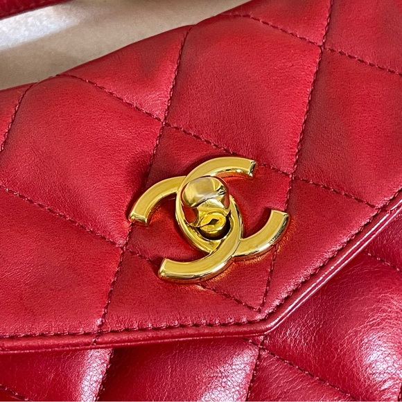 💕SOLD💕Chanel CC red quilted leather belt bag bum bag vintage - Picture 2 of 15